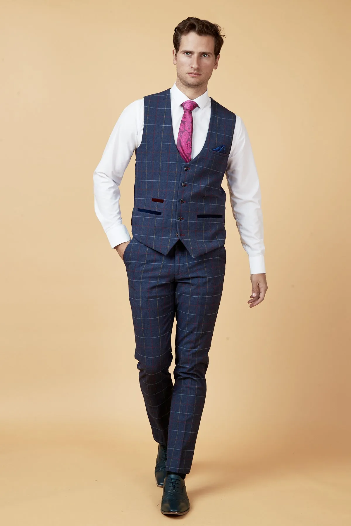 DRAKE - Navy Check Three Piece Suit